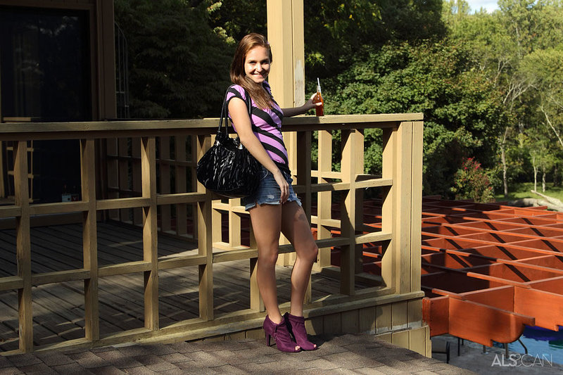 Люба, 18 лет, 8 размер груди